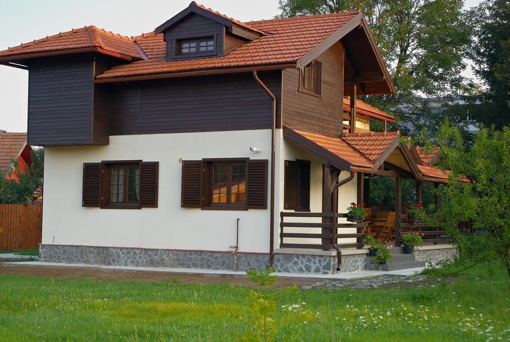 Casuta Cu Prieteni Cornu de Jos Ruang foto